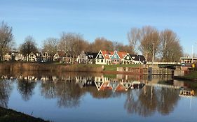 B&B Canal Sight